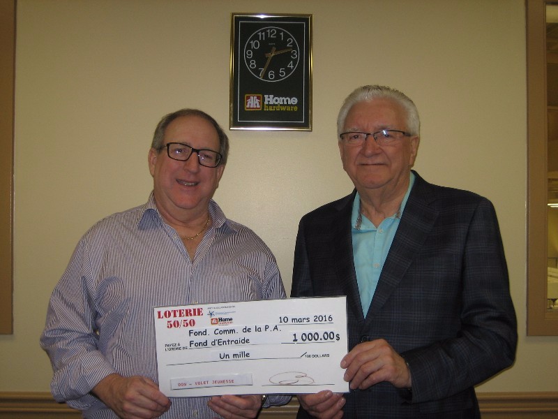 Commandite de la loterie Home Hardware pour le souper-bénéfice de la Fondation communautaire de la Péninsule acadienne au profit du Fonds de l'entraide.